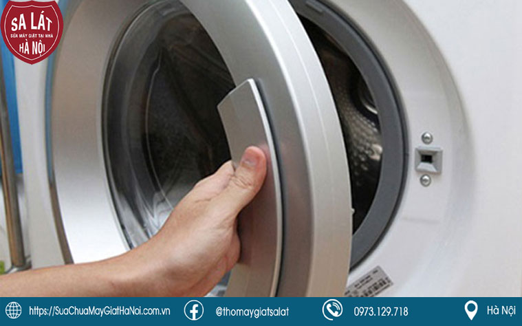 Hướng dẫn cách khắc phục máy giặt LG báo lôi DE1/DE2