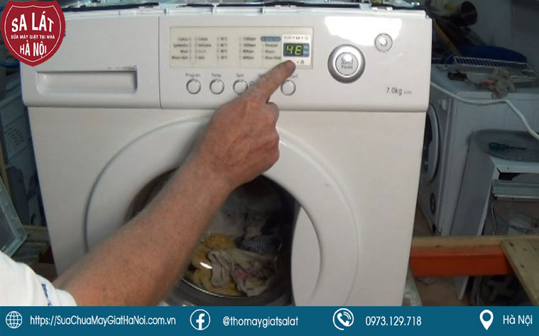 Cách khắc phục máy giặt Samsung báo lỗi 4E hay E1
