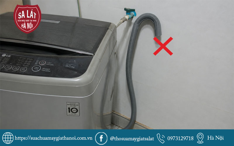 Đường ống xả lắp sai cũng là một lỗi hay gặp của Sa Lát