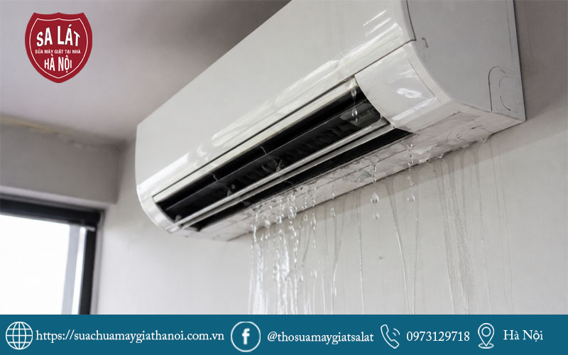 Điều hòa đang bị rò rỉ nước tại nhà khách hàng