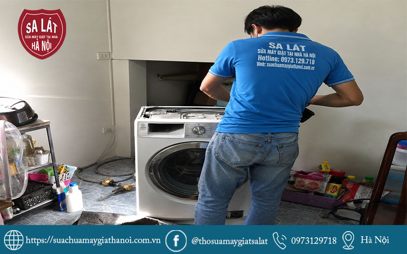 Thợ sửa máy giặt tại quận Cầu Giấy của Sa Lát